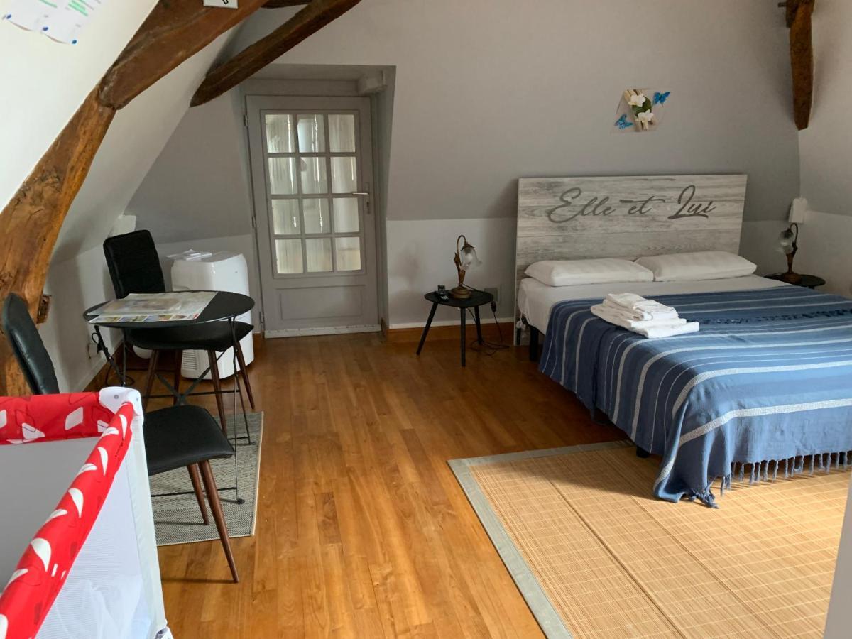 Bed and Breakfast La Costonnerie Leigne-sur-Usseau Екстер'єр фото